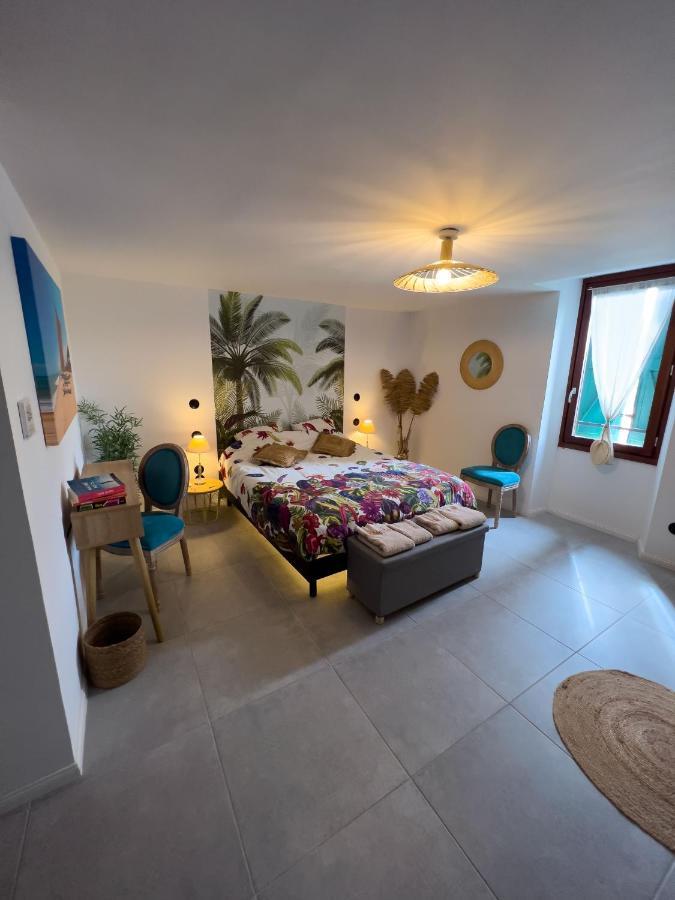 Bed and Breakfast Les Baroudeurs De Saint Jean Экстерьер фото
