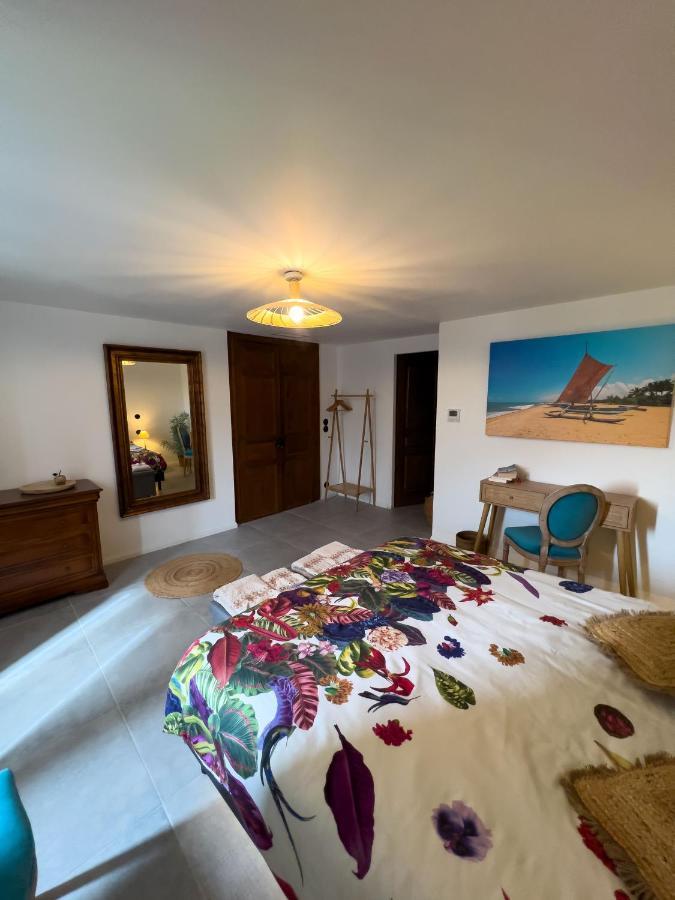 Bed and Breakfast Les Baroudeurs De Saint Jean Экстерьер фото