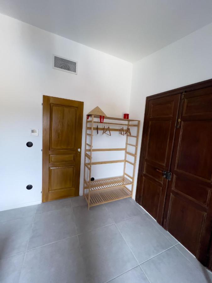 Bed and Breakfast Les Baroudeurs De Saint Jean Экстерьер фото