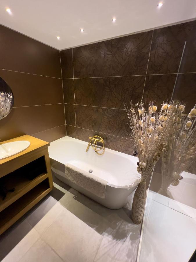 Bed and Breakfast Les Baroudeurs De Saint Jean Экстерьер фото