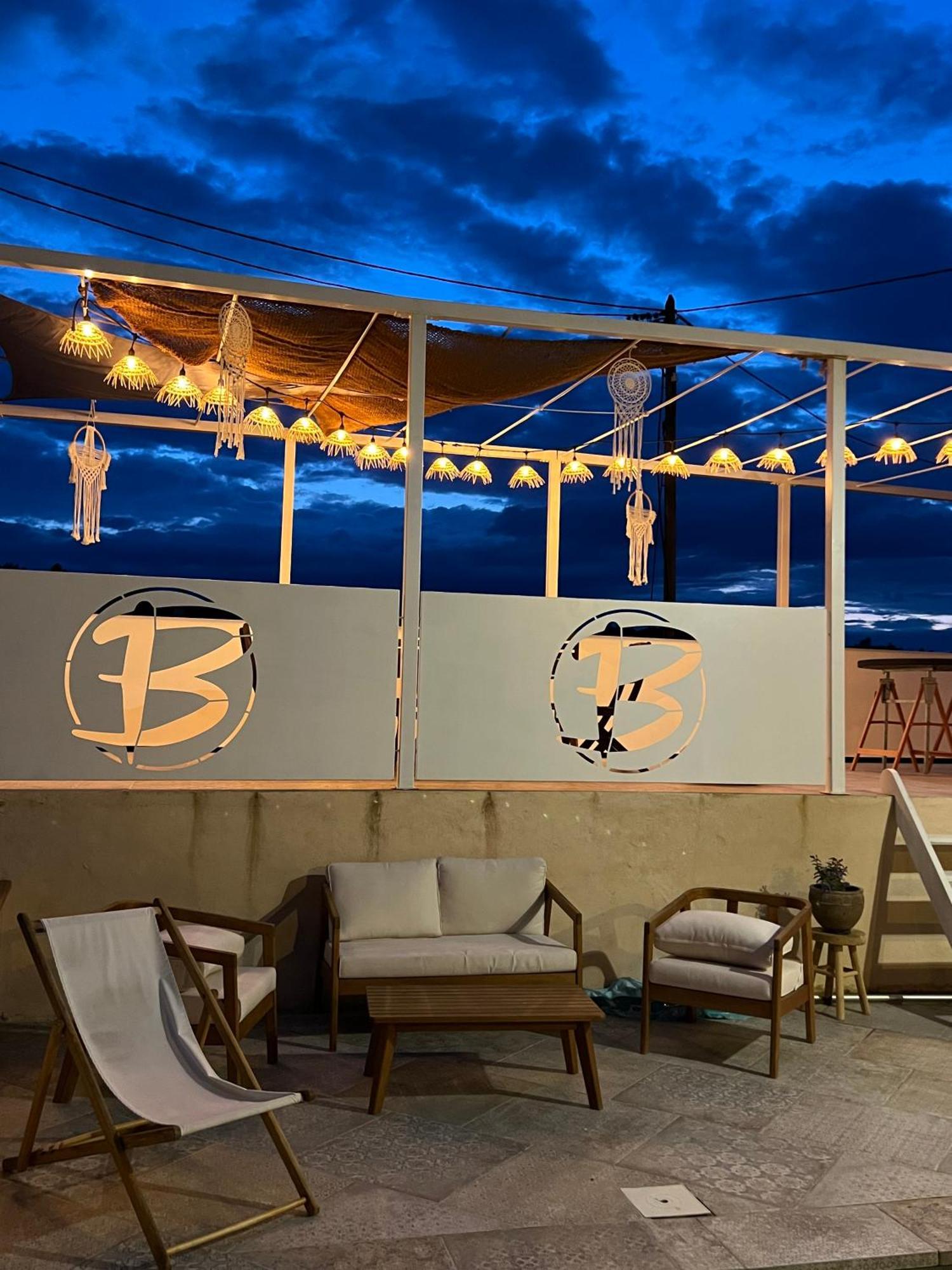 Bed and Breakfast Les Baroudeurs De Saint Jean Экстерьер фото