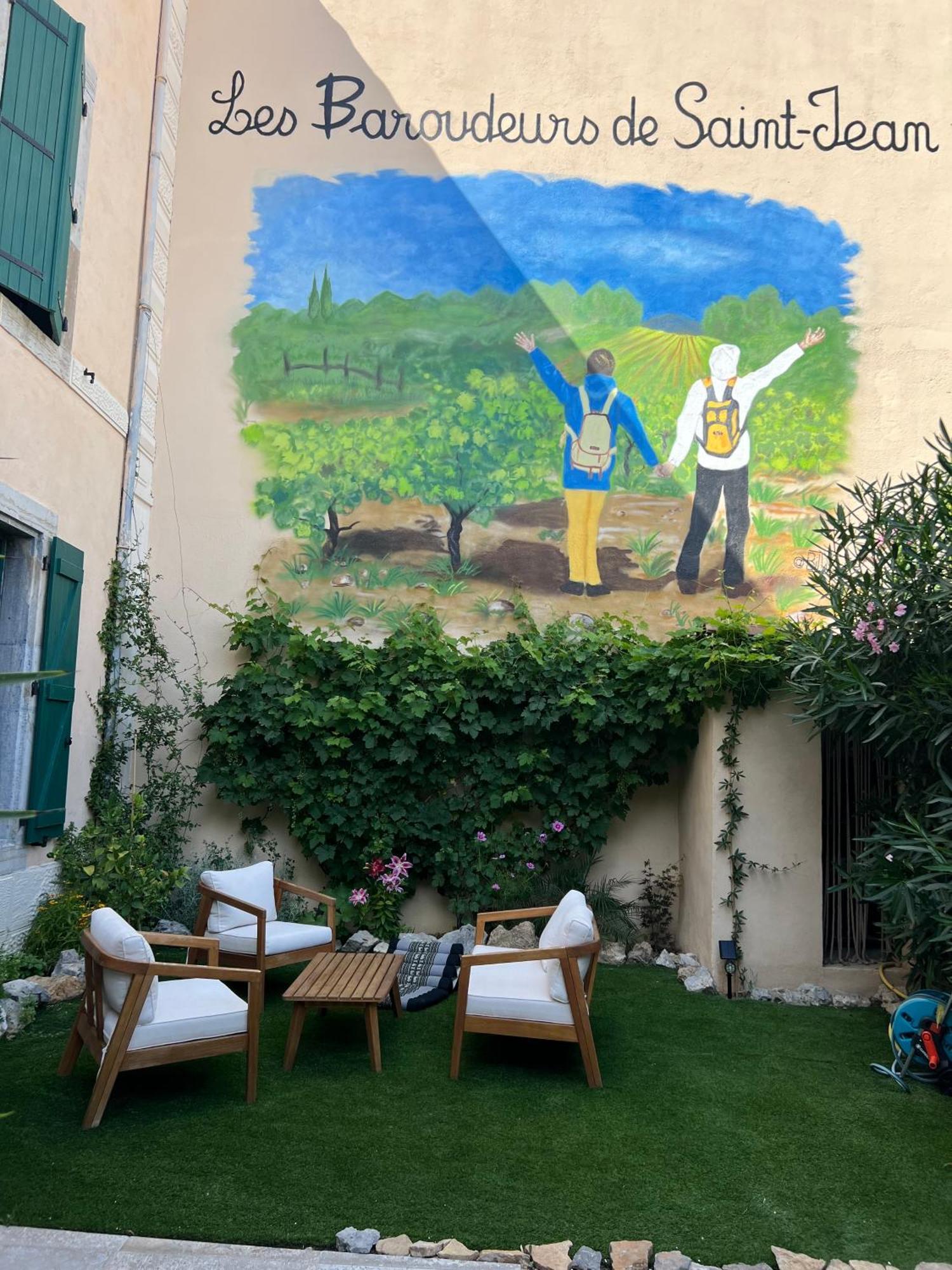 Bed and Breakfast Les Baroudeurs De Saint Jean Экстерьер фото