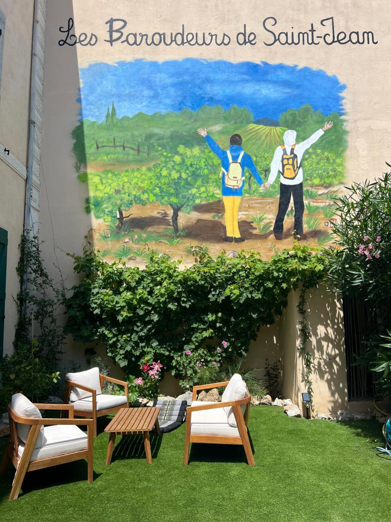Bed and Breakfast Les Baroudeurs De Saint Jean Экстерьер фото